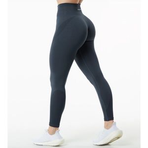 Alphalete Ozone Leggings Carbon